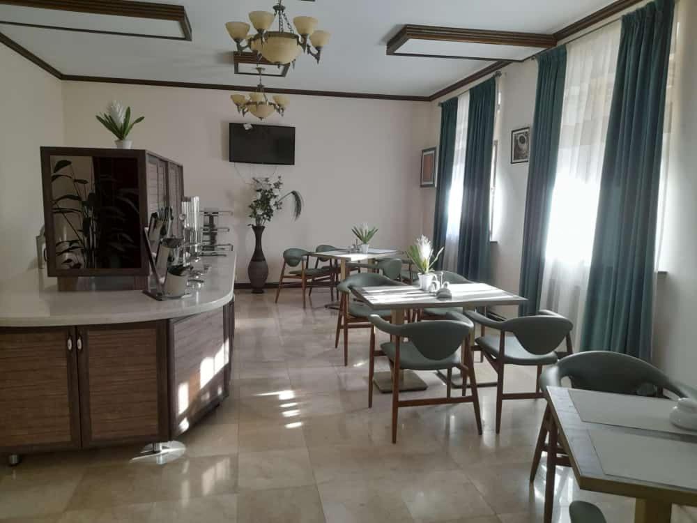 Hotel Krez Kyzylorda Esterno foto